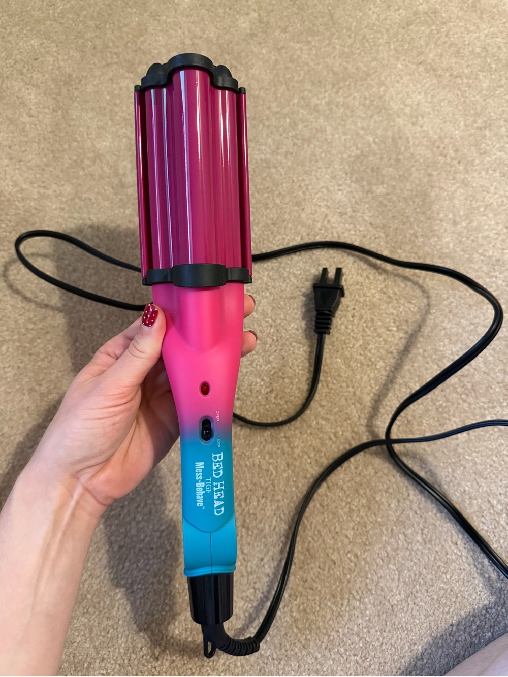 BedHead TIGI Triple Barrel Waver- Crimper- Mess Behave